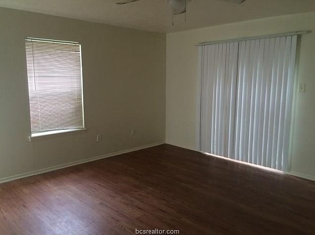 2nd image of 3342 Longleaf Cir