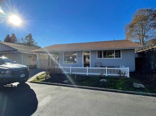 721 Brookside Cir, Rogue River, OR 97537