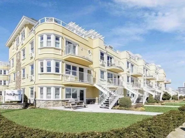 164 Beach 101st Street #15A, Rockaway Park, NY 11694