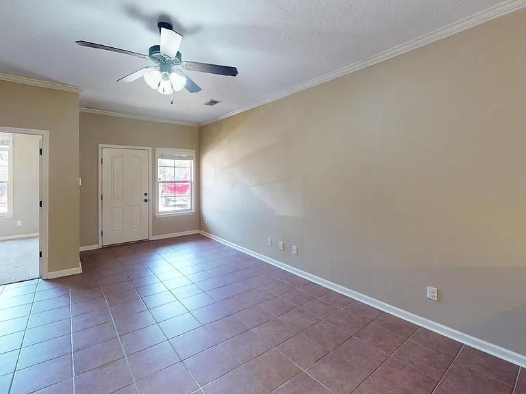9 Moss Woods Cv — Photo 6