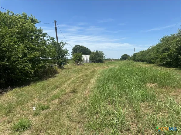 2905 Fm 2433, Port Lavaca, TX 77979