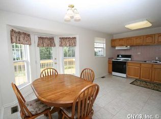 5177 Novara Ln, Clay, NY 13041