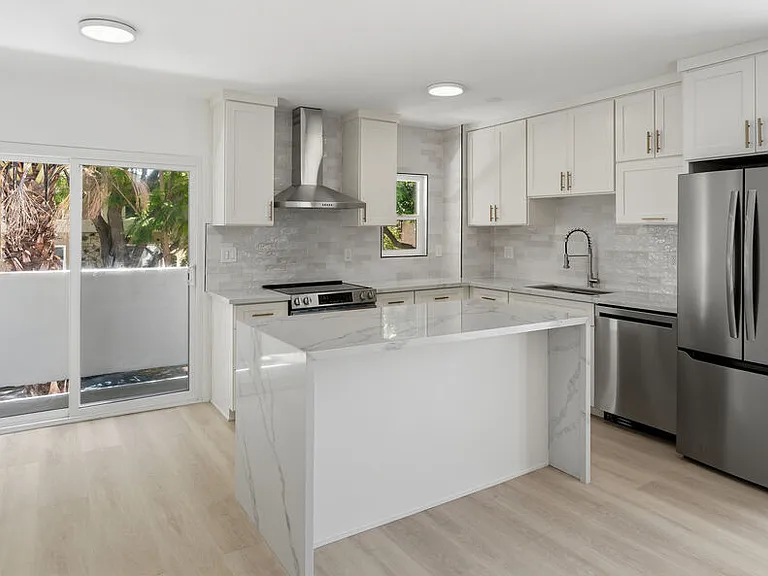 929 N Stanley Ave #2 — Photo 6