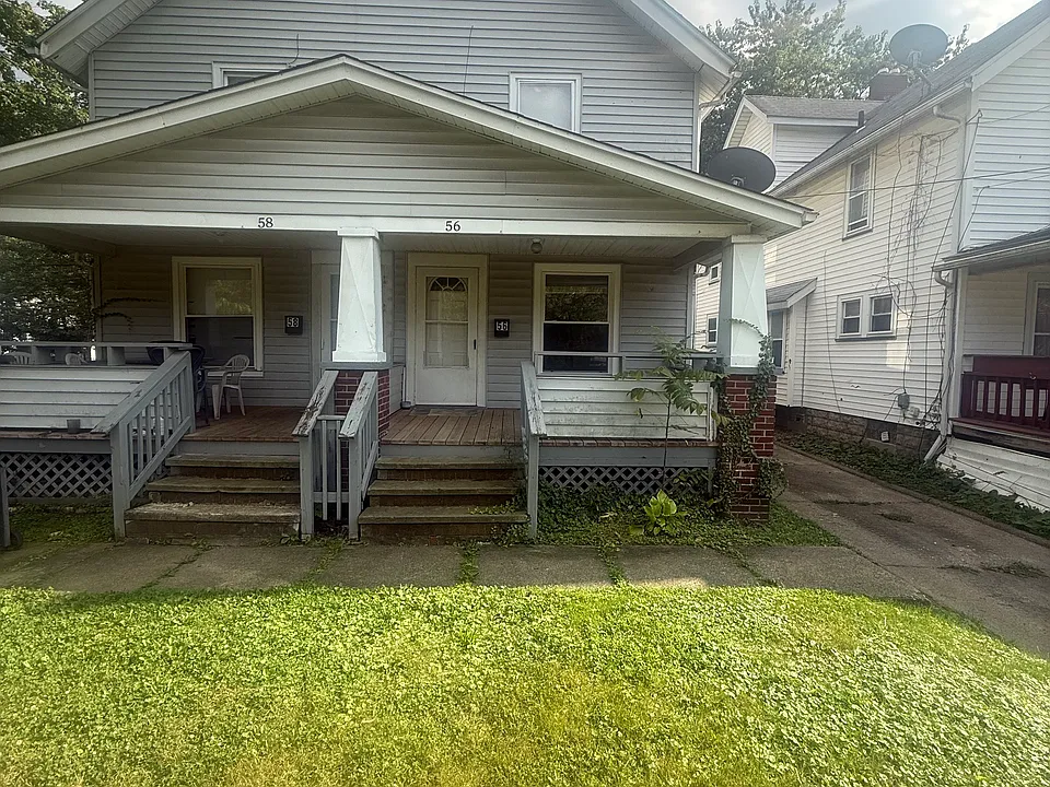 56 E Mapledale Ave