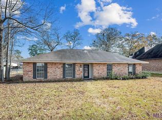 921 Sharon St, Denham Springs, LA 70726