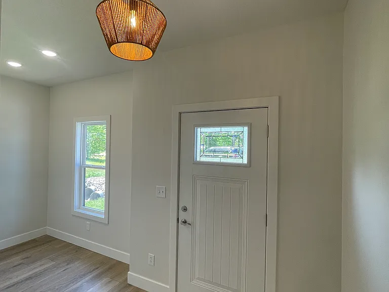 269 Berkshire Dr — Photo 7