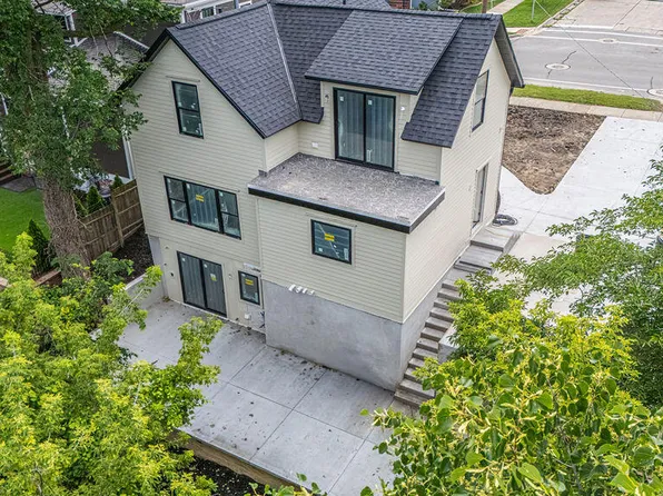 926 Lake Blvd, Saint Joseph, MI 49085