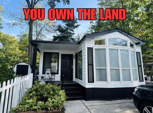 2757 Owens Dr Unit 57, Houghton Lake, MI