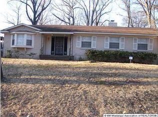 3655 Acacia Dr, Memphis, TN 38116