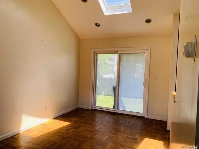 4 Willow Pl — Photo 5