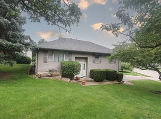 1970 Monday Dr, Elgin, IL 60123