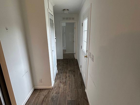 2nd image of 673 Armstrong St Lot 9
