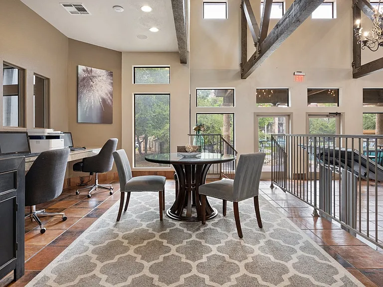 Waters Edge Apartments in Georgetown, TX