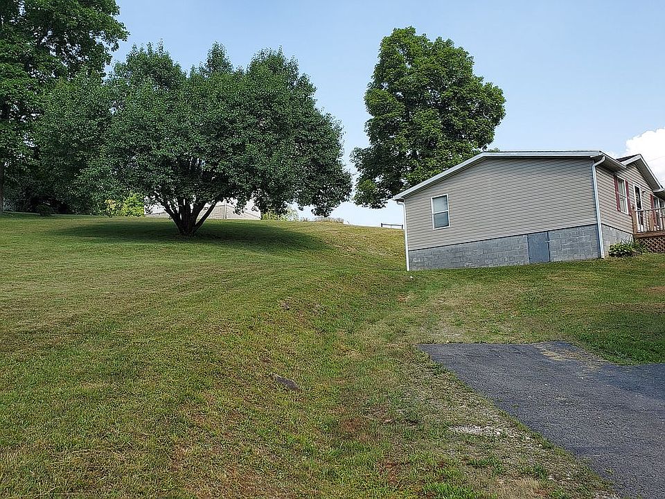 1st image of 14 Spring Hill Acres Dr