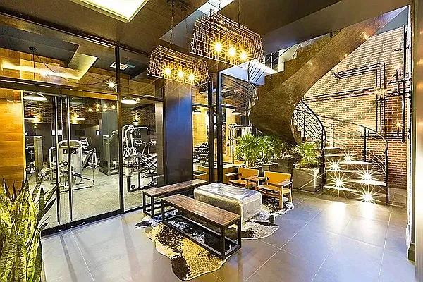 Rented by The KCI Group | media 25