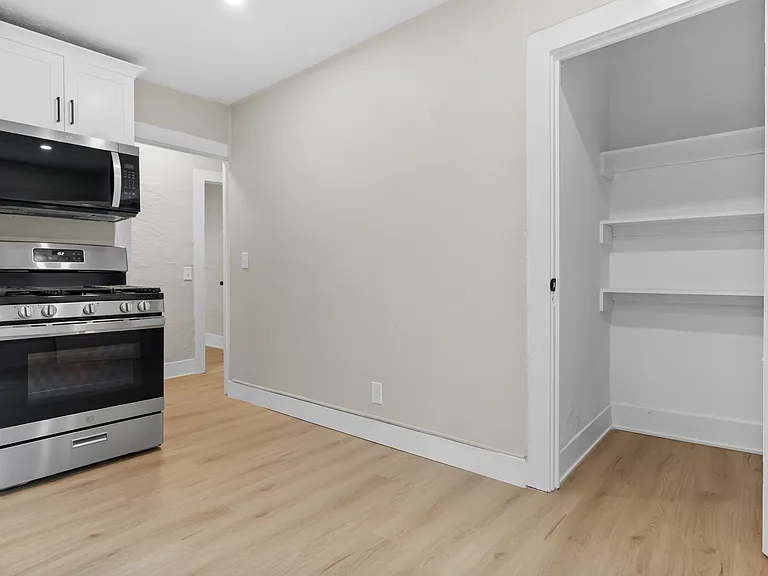 46 Cedar St #2 — Photo 2