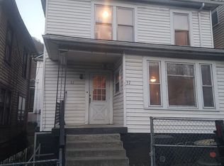 57 Elwood St, Kimball, WV 24853