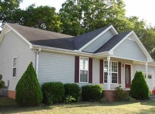 300 Stroud Dr, Lebanon, TN 37087