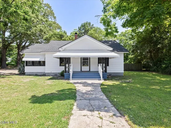 201 Van Street, Pinetops, NC 27864