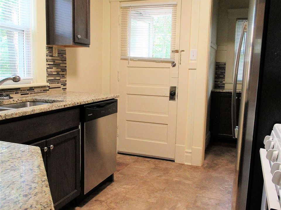 Kitchen (2)