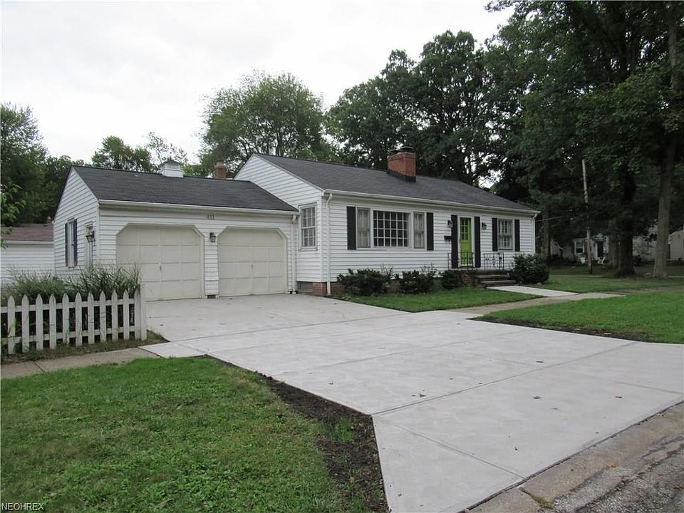 1st image of 411 Sutcliffe Dr