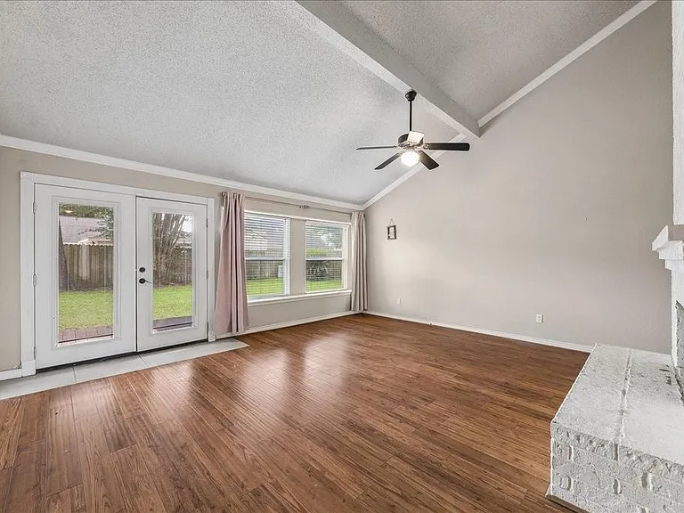 10131 Golden Sunshine Dr — Photo 7
