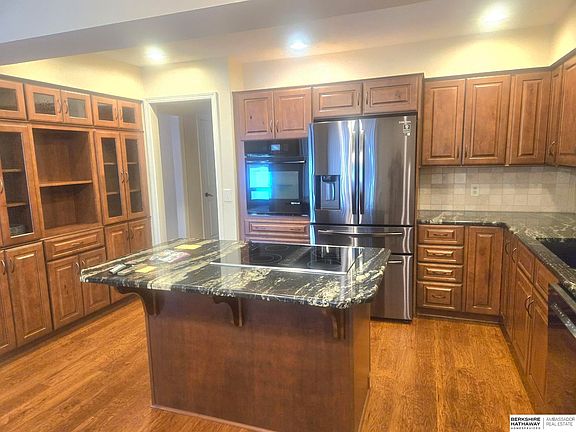 4th image of 14517 Fir Cir