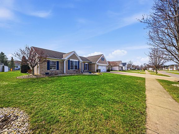 2nd image of 28 Amber Way