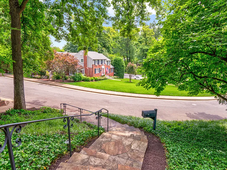3402 Halcyon Dr — Photo 55