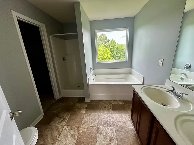 22 Jones Creek Cir — Photo 8