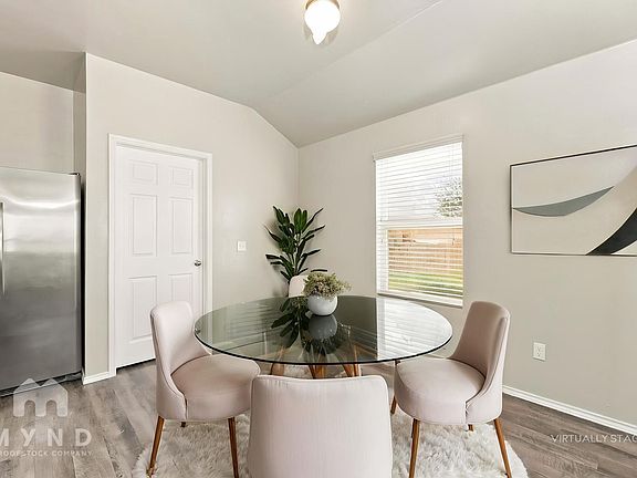 3rd image of 1003 N Donald Way