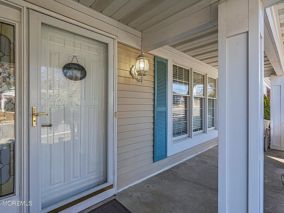 3rd image of 1535 Serrata Way