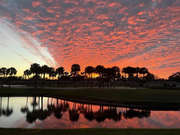 6939 W Country Club Dr N APT 156, Sarasota, FL 34243