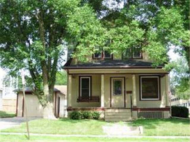 1st image of 429 Grove Street S
