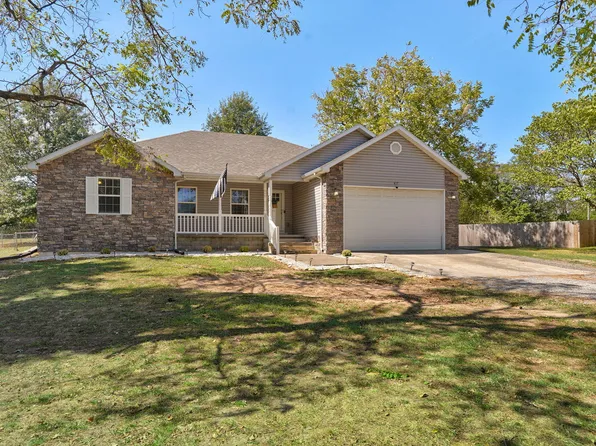 417 N Sunset Avenue, Bolivar, MO 65613