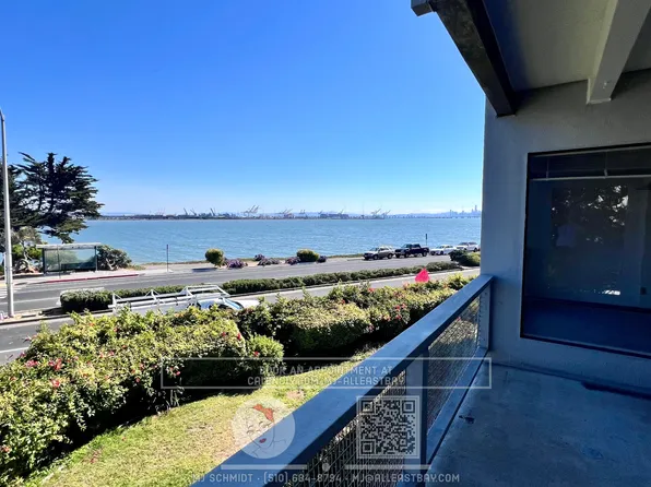 3 Commodore Dr Unit 255, Emeryville, CA 94608