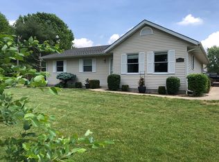 3600 River Rd, Riverton, IL 62561