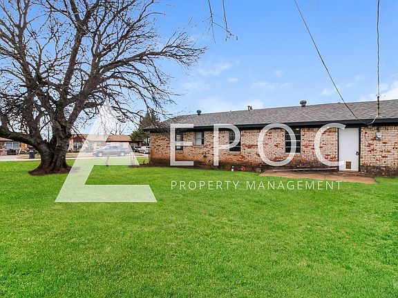 2nd image of 1401 Phoenix Dr
