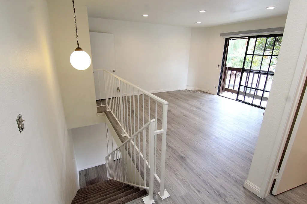 Kester Ave, Sherman Oaks — Photo 2