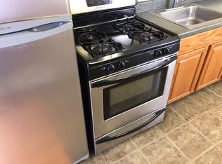 214 8th St #2-F, Troy, NY 12180