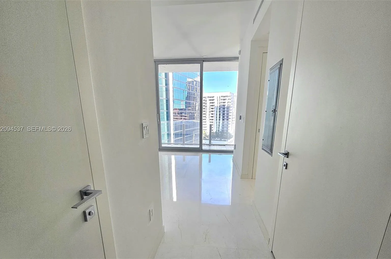 Aston Martin Residences — Photo 2