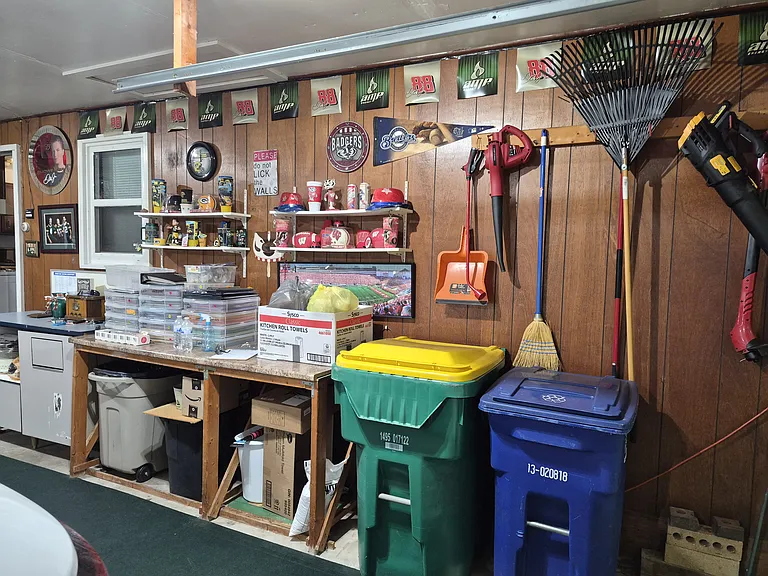 Saint Agnes Dr — Photo 7