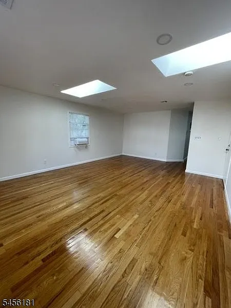 3 bed, $3,000 — Photo 4