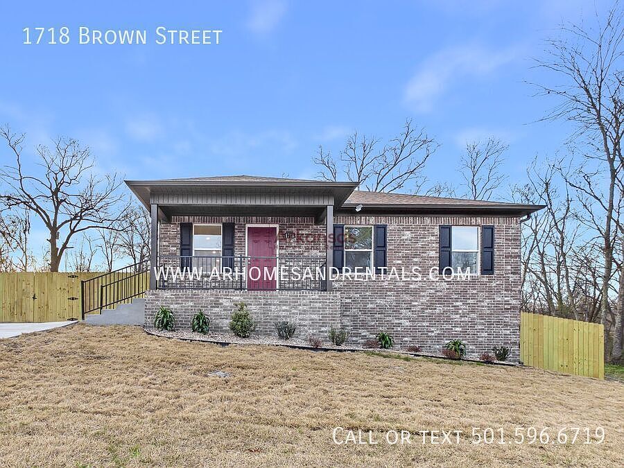 1st image of 1718 Brown St