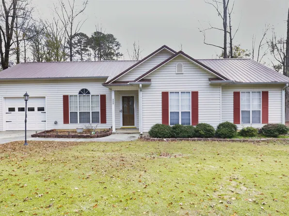 35 Kilgore Ln, Pell City, AL 35125