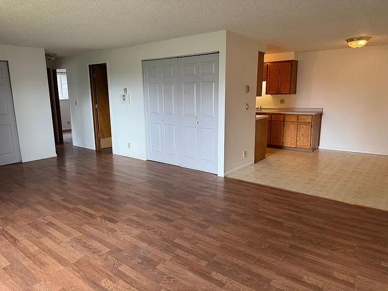 2207 Wisconsin St — Photo 9