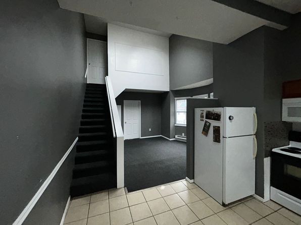 133 Liberty St Floor 2