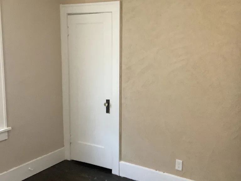 905 NE Madison Ave #1 — Photo 19