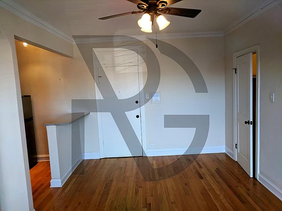 4th image of 4614 N Paulina St #U205