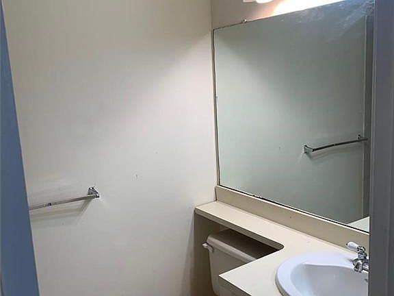 3rd image of 377 Bromley Pl #377